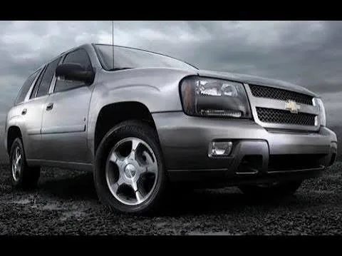 CHEVROLET TRAILBLAZER V8
