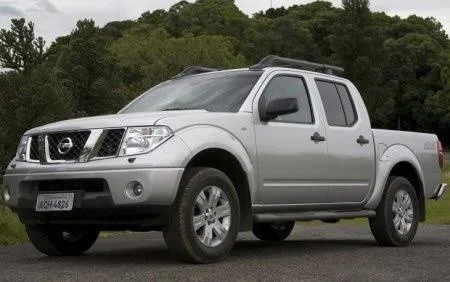 NISSAN FRONTIER 2